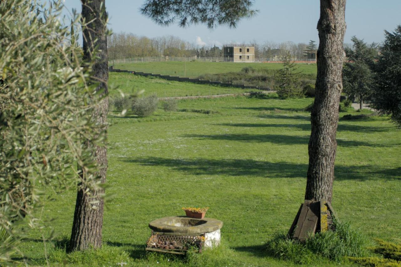 Bed and Breakfast Il Casale Di Gardenia à Cesano Extérieur photo